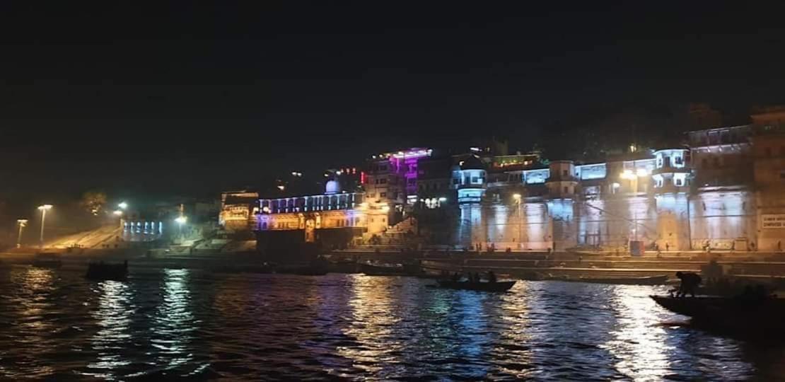 Hotel Sita Palace On Heritage Ghats Of Benaras Varanasi Esterno foto